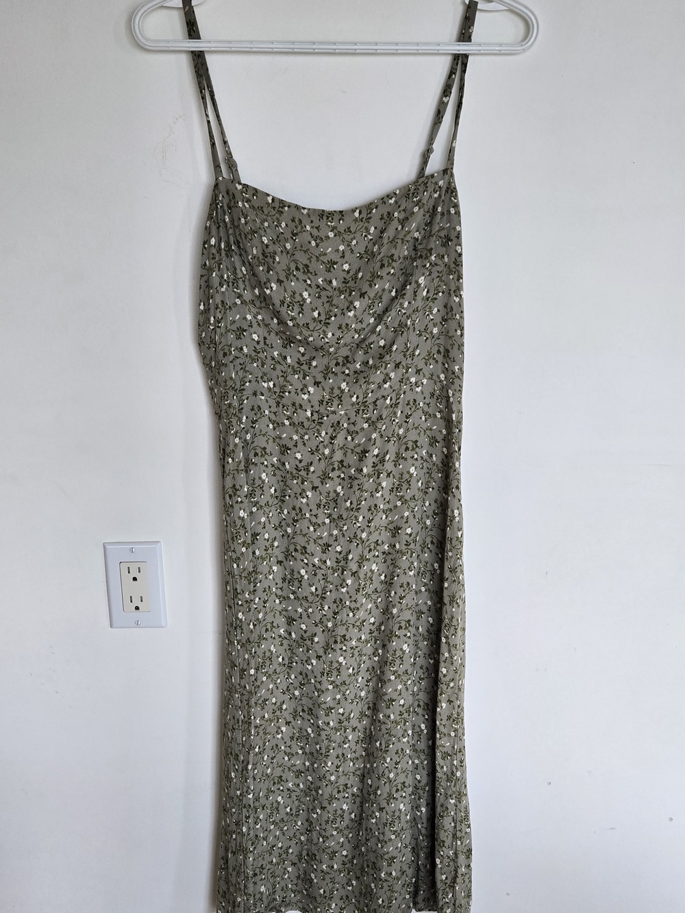 Reformation Olive Green Floral Spaghetti-Strap Midi Dress In Colour Juniper - Picture 4 of 9